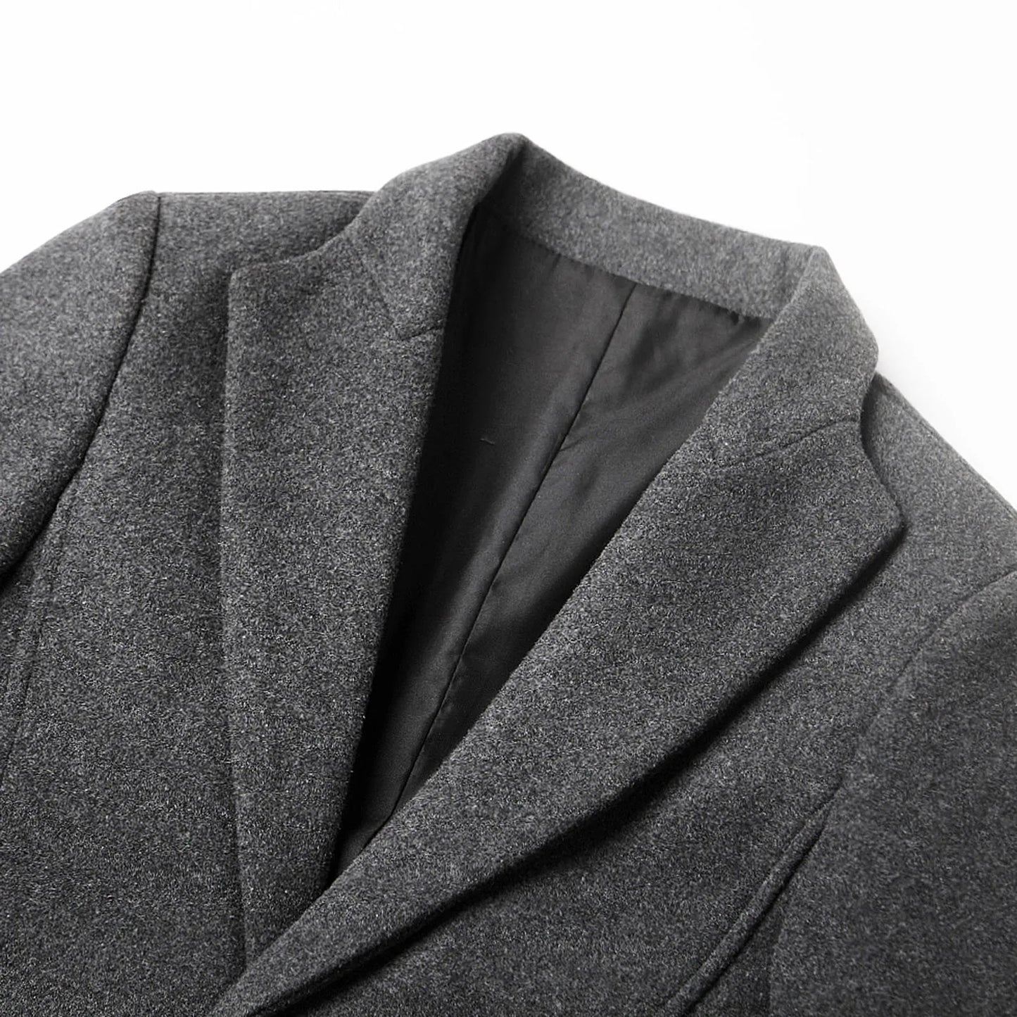Men's Elegant Long Coat with Notched Lapel and Two-Button Closure for Versatile Formal and Casual Outfits