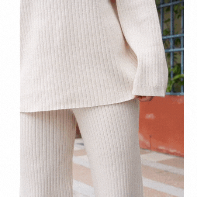 Elegant Ribbed Knit Lounge Set