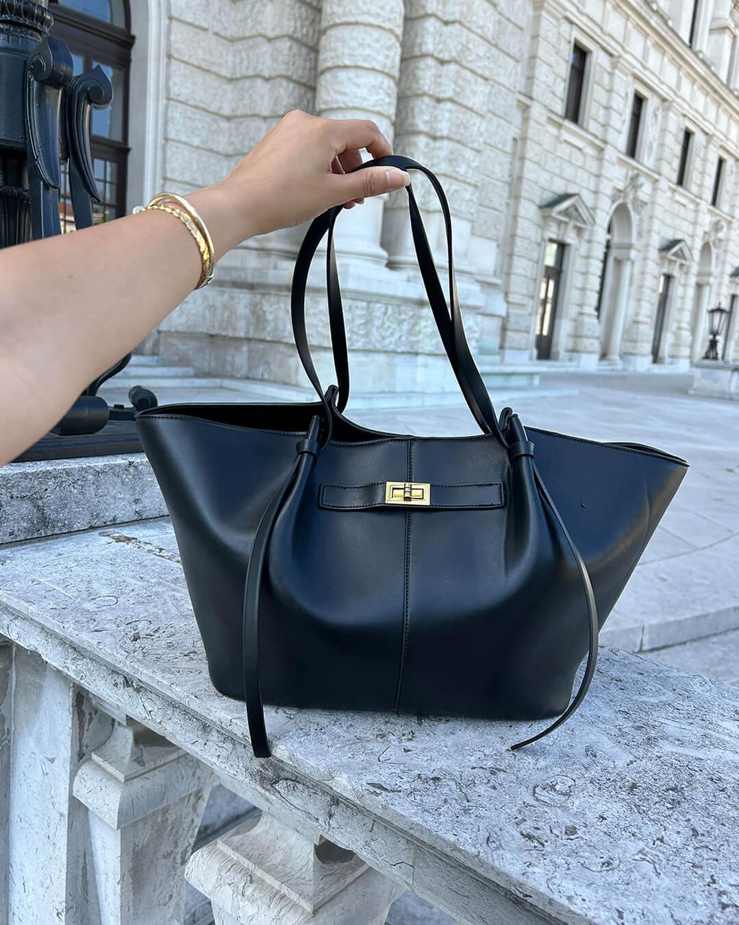 Chic Structured Tote Bag - Stylish and Spacious Everyday Shopper